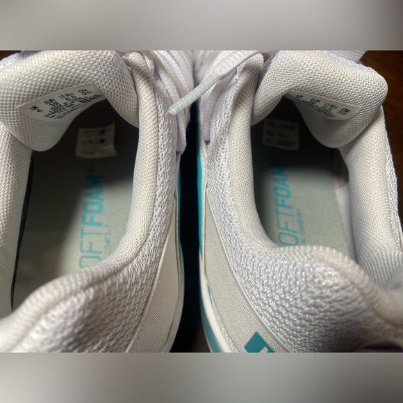 Puma ~ Woman’s Axelion ~ Size 8.5 ~ Color Puma White Porcelain - Picture 7 of 7